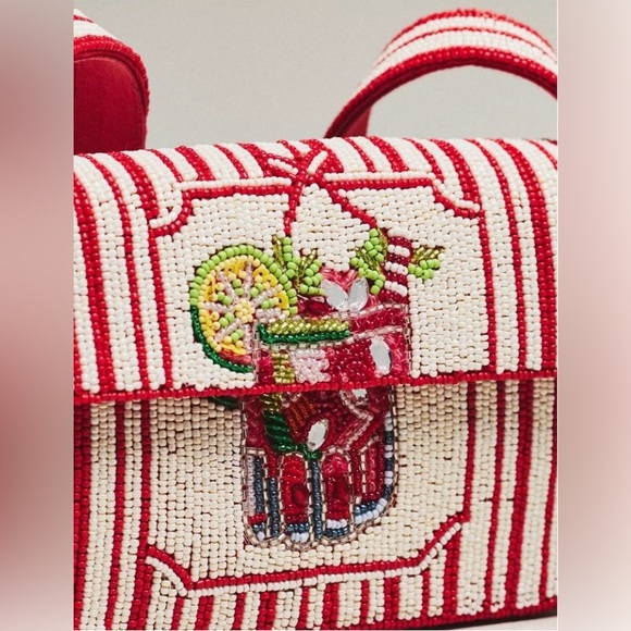 NWT Anthropology Fiona Red and White fully covered glass Beaded Bag - Picture 2 of 12